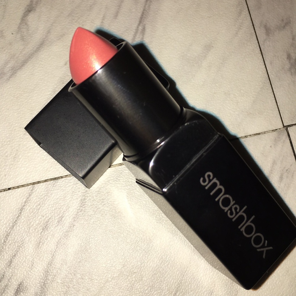 Smashbox Cosmetics Lipstick (Easy)